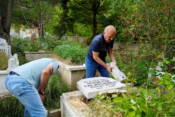 Foto - Her yaz sular altında kalıyordu! O mezarlık artık taşınıyor