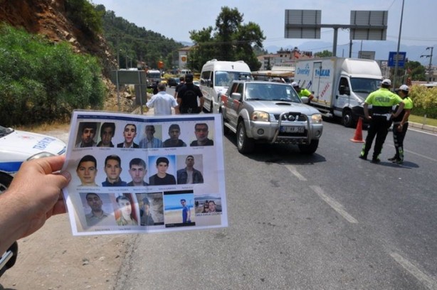 Foto - Her yerde 'Hain Askerler' aranıyor!