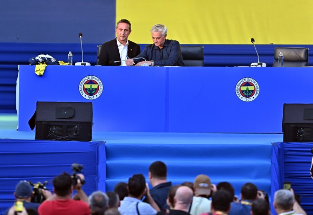 Foto - Her yerden milyon eurolar fışkırıyor! Fenerbahçe'nin Mourinho'ya sunduğu transfer bütçesini açıkladı: Bu iddia ortalığı kasıp kavurur…
