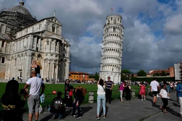 Foto - Her yıl milyonlarca turist ağırlıyor! İşte Pisa Kulesi'nin eğik durma sebebi
