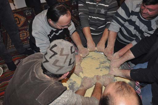 Foto - Her yıl sadece kar yağdığında yapıyorlar