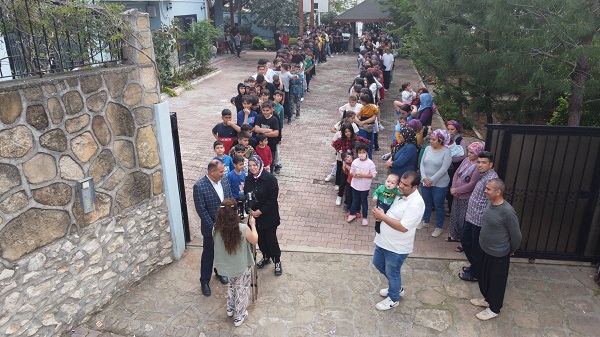 Foto - Her yıl tekrarlanıyor! Bu da harçlık kuyruğu