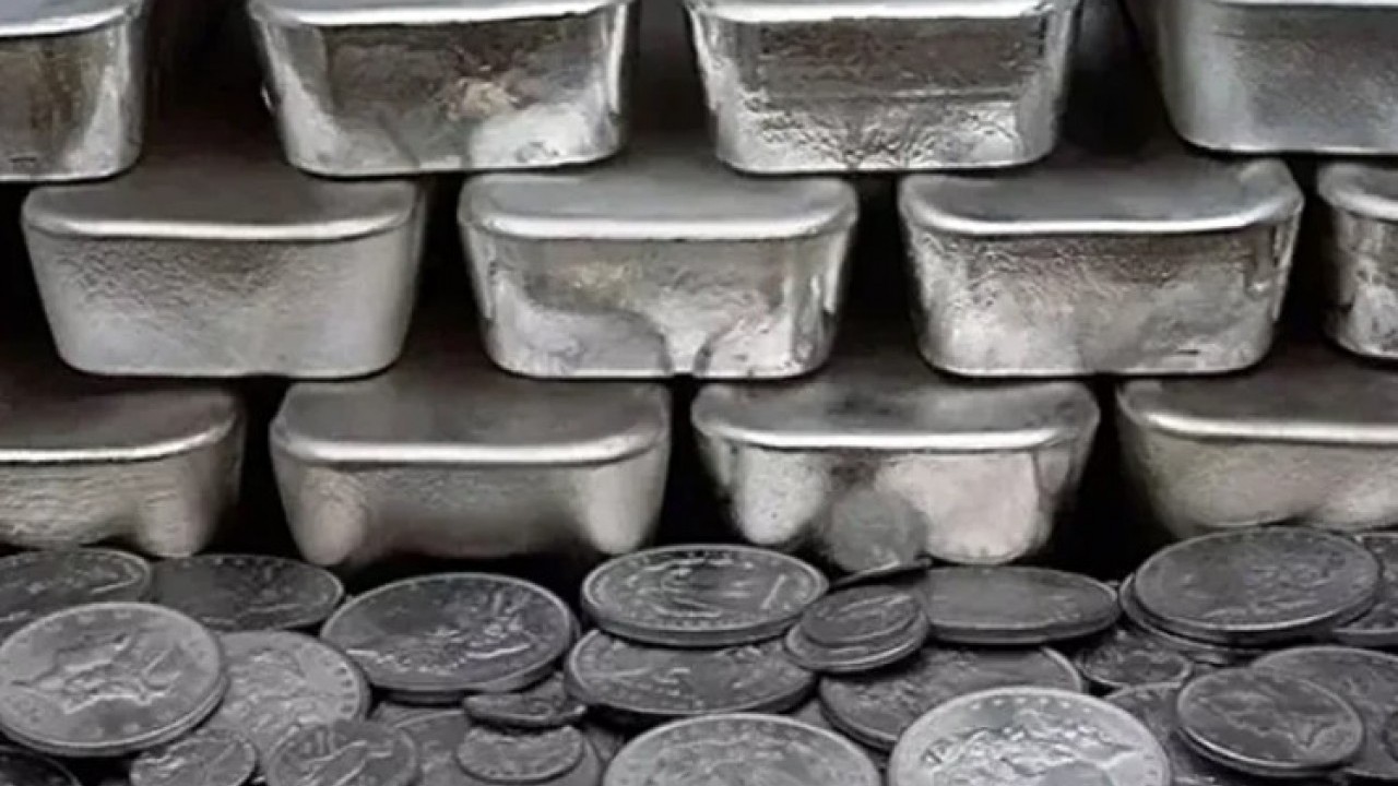 Herkes altın sanıyor ama değil: İşte yılın şampiyon emtiyası!