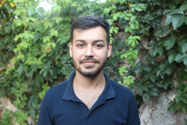 Foto - Herkes bakmaya bile korkarken, yılanlara fısıldıyor