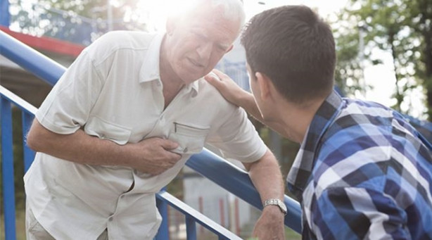Foto - Herkes bilmeli! Kalp krizi anında...