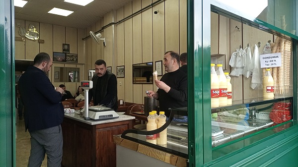 Foto - Herkes bu dükkana akın ediyor! 4 kuşaktır aynı mesleği yapıyorlar