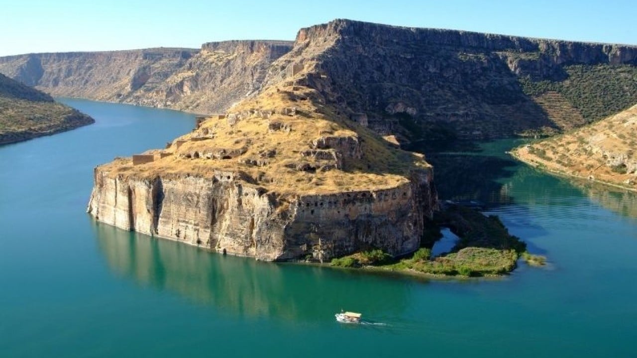 Foto - Herkes 'bu Kıyamet alameti' diyor: Fırat Nehri'nin çekilmesiyle altın bulundu