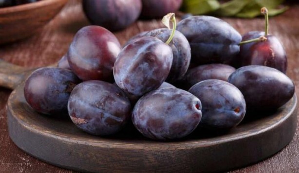 Foto - Herkes bu meyveleri yerken aynı hatayı yapıyor! Aman dikkat