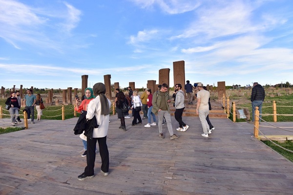 Foto - Herkes bu mezarlığı merak ediyor! Üç ayda 200 bin ziyaretçi