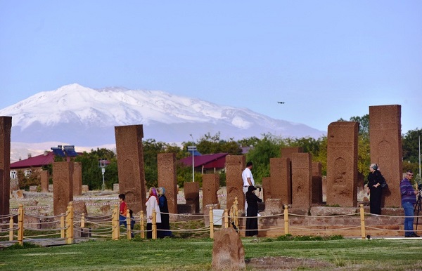 Foto - Herkes bu mezarlığı merak ediyor! Üç ayda 200 bin ziyaretçi