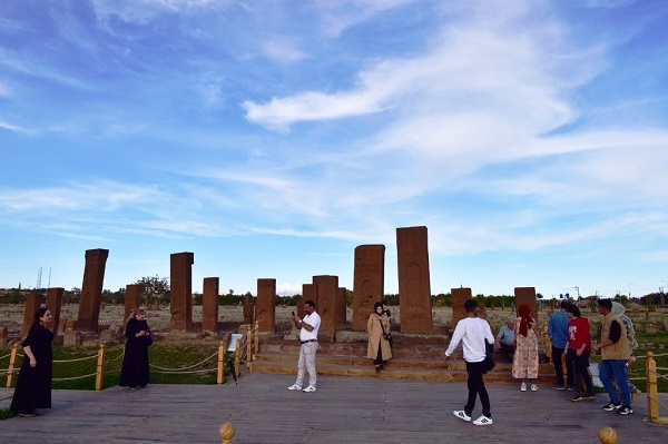 Foto - Herkes bu mezarlığı merak ediyor! Üç ayda 200 bin ziyaretçi