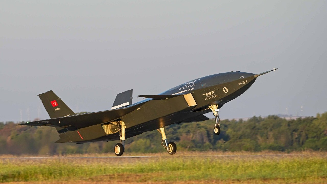 Herkes 'bu nasıl olur' diyor: Türkiye 1 F-16 maliyetine bakın kaç tane Bayraktar Kızılelma üretecek