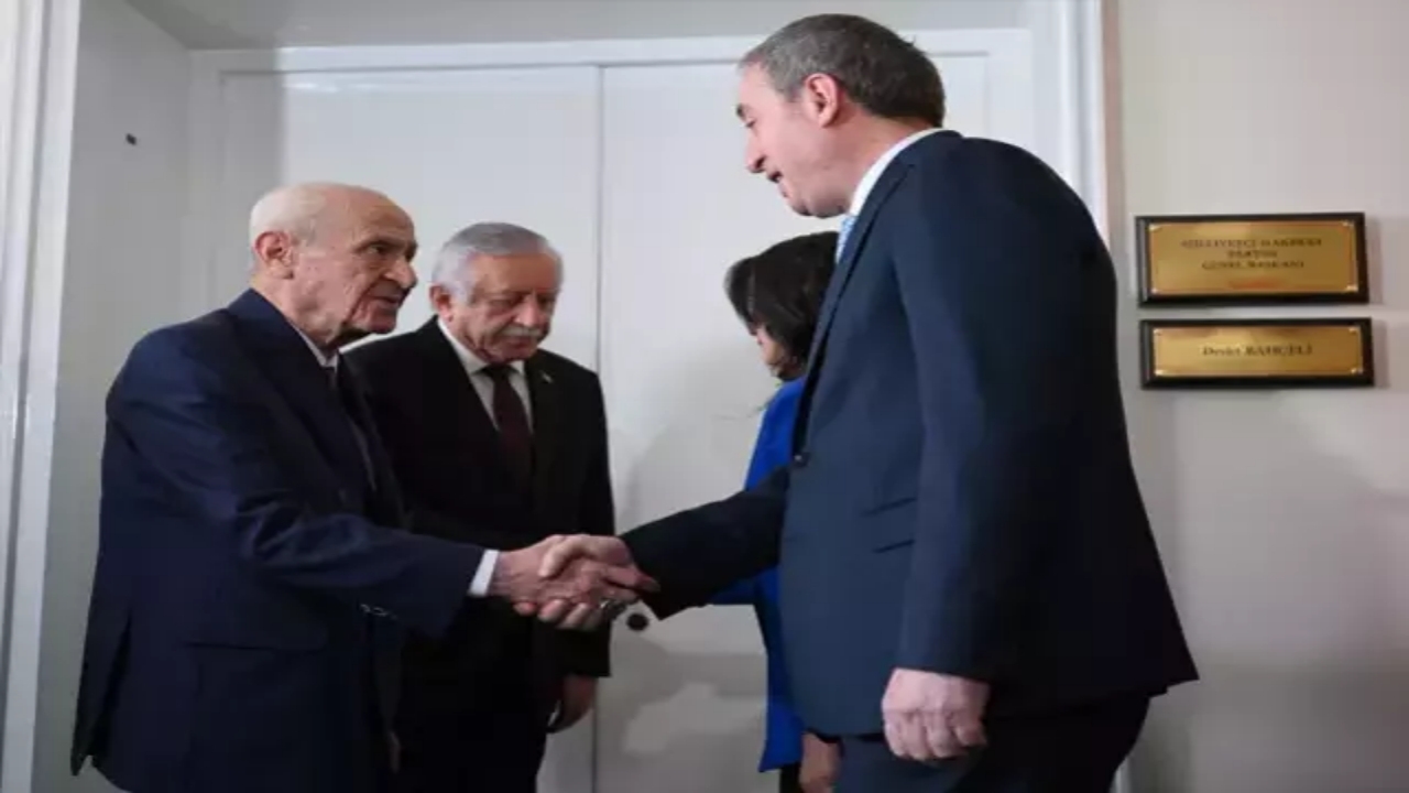 Foto - Herkes bunu bekliyordu! DEM Parti’den flaş "MHP" açıklaması