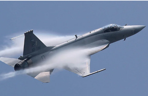 Herkes bunu konuşuyor! Azerbaycan, Türkiye'nin gündemine gelen savaş uçaklarını satın aldı