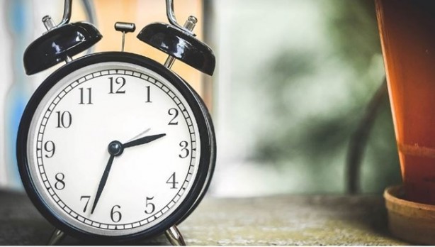 Foto - Herkes bunu merak ediyordu! Tartışılan yaz saati uygulaması değişiyor mu? En yetkili isimden flaş açıklama