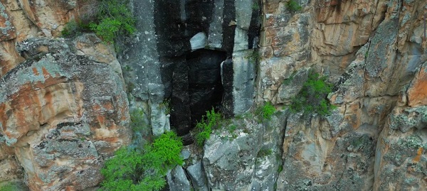 Foto - Herkes burayı konuşuyor! Bu kapının gizemi çözüldü mü?