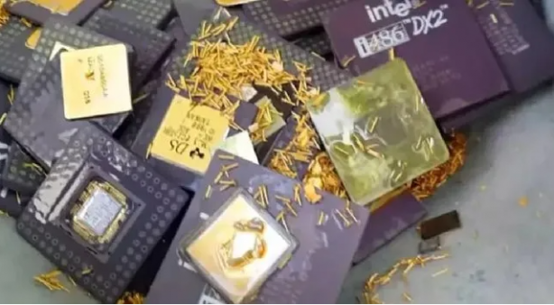 Foto - Herkes çöpe atıyor ama altın çıkıyor: Hurdacılara 3 kuruş paraya sakın vermeyin