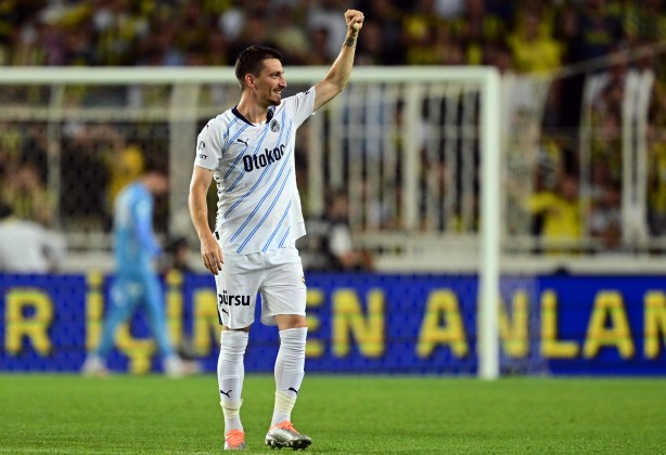 Foto - Herkes En-Nesyri'yi beklerken ters köşe transfer! Tadic’ten herkesi şaşırtan golcü kararı! Sürpriz açıklama…