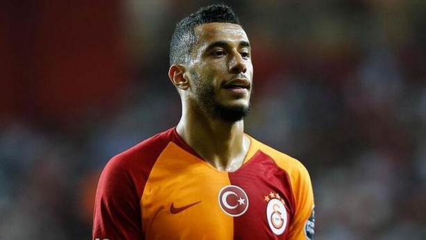 Herkes gibi sıra bekledi! Galatasaraylı Müslüman futbolcusu Esenyurt'ta kurban kestirdi