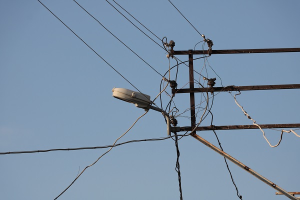 Foto - Herkes merak ediyor! Elektrik telleri neden böyle? 