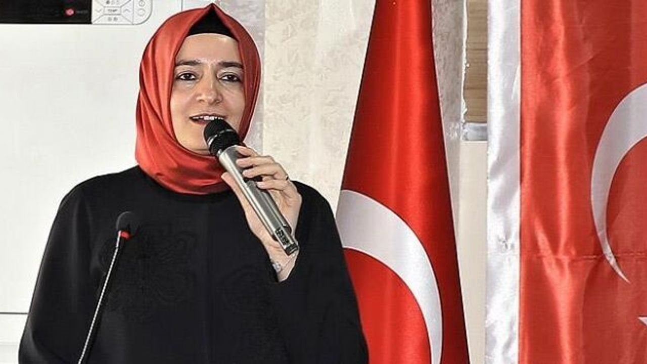 Foto - Herkes merakla ne diyeceğini bekliyordu! Fatma Betül Sayan Kaya, ünlü gazeteciden bakın ne istemiş