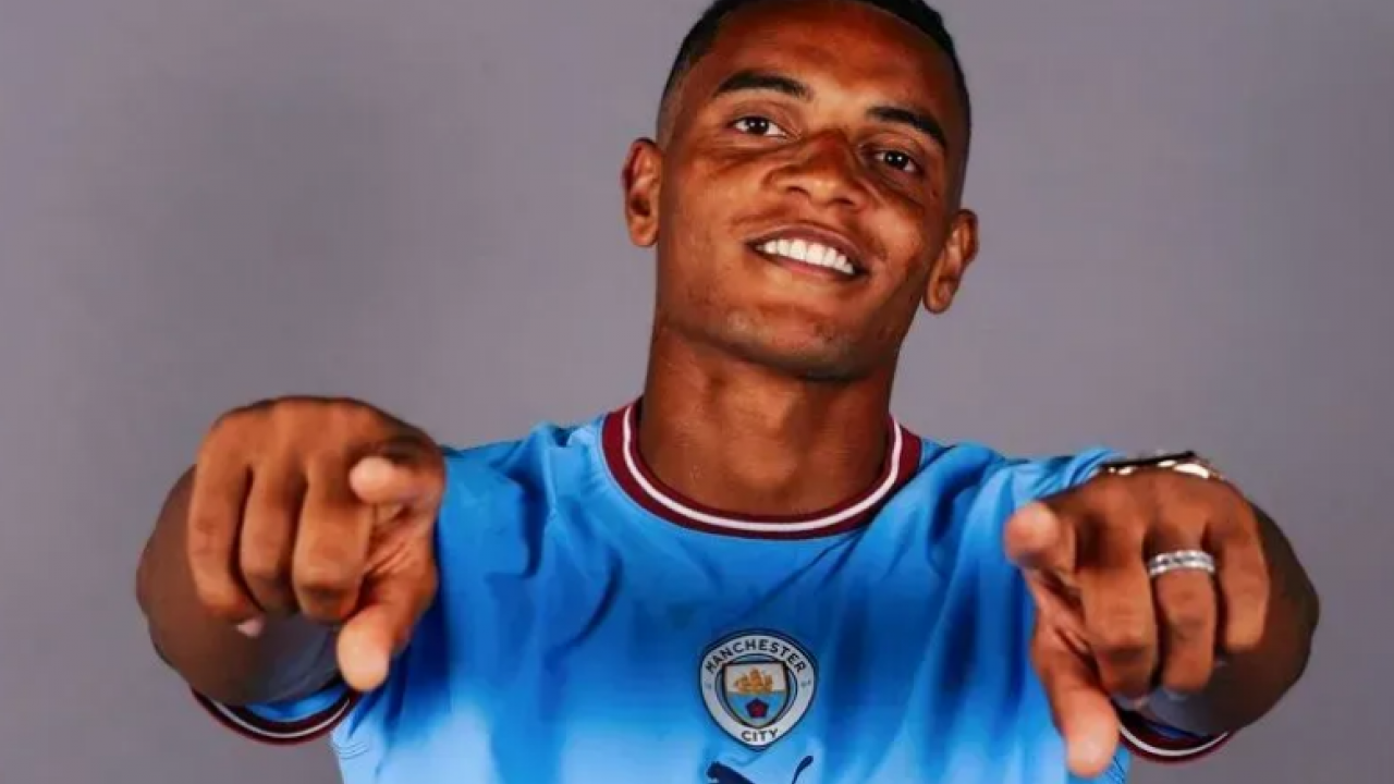 Foto - Herkes nefesini tuttu ve bomba patlayacak… Galatasaray ayağa kalkacak!