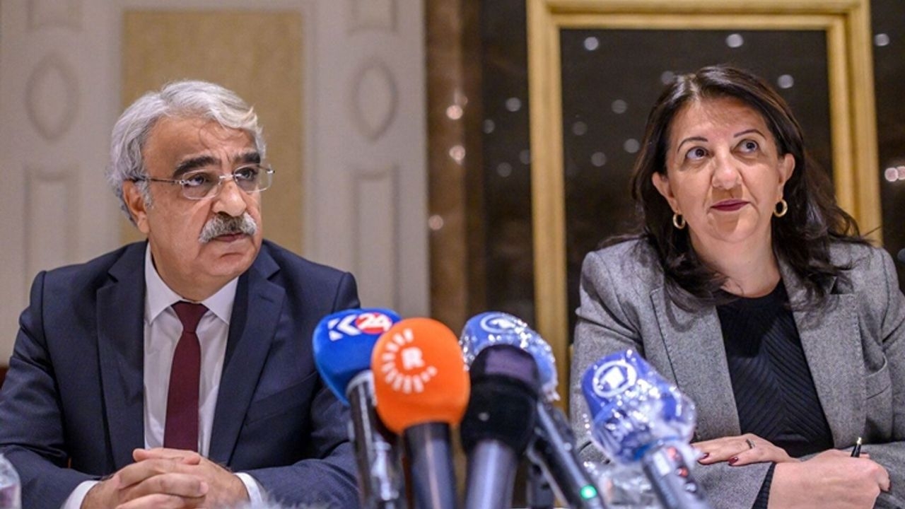 Foto - Herkes o ismi merak ediyordu! İmralı heyetinin üyesi bakın kim oldu