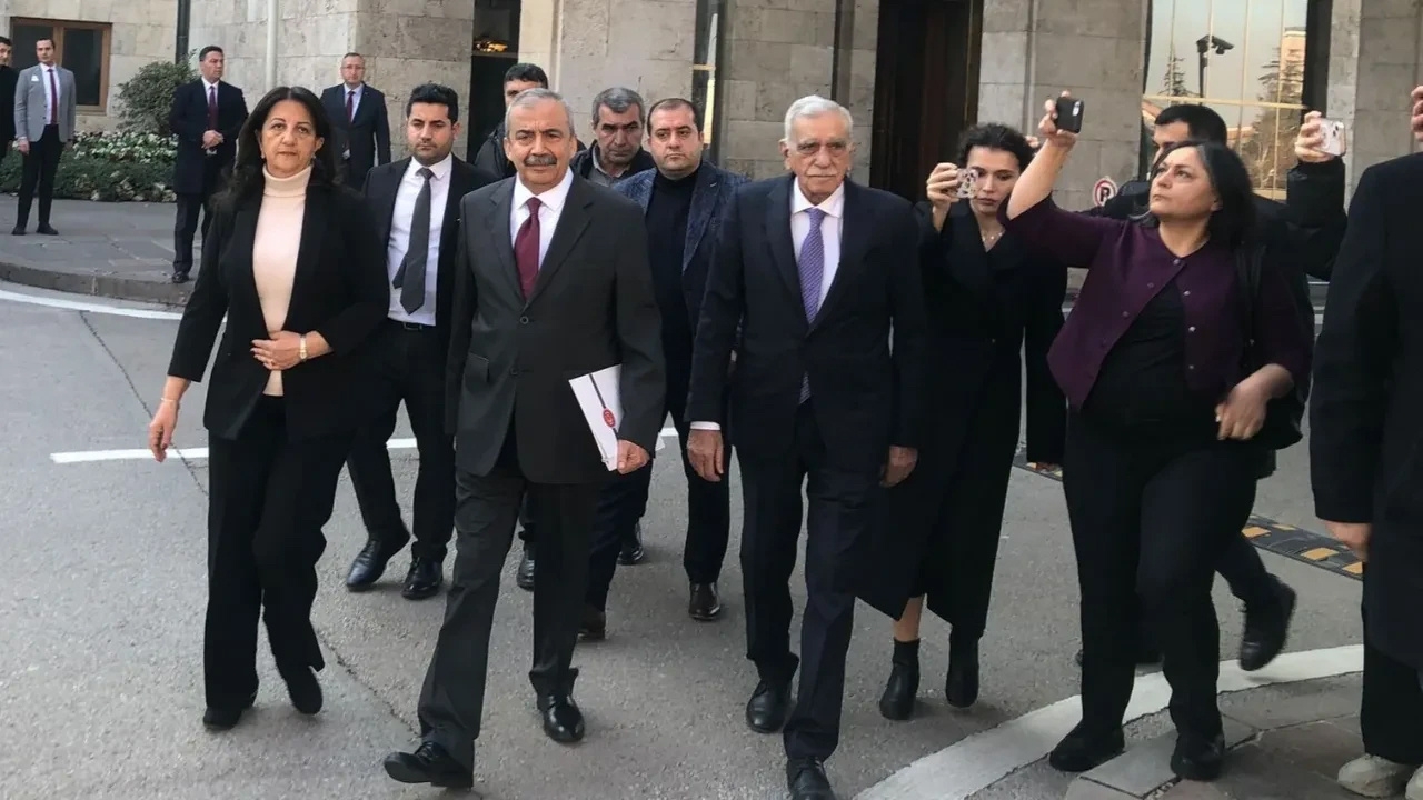 Foto - Herkes o ismi merak ediyordu! İmralı heyetinin üyesi bakın kim oldu