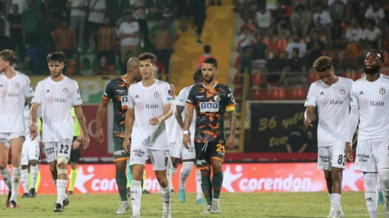 Foto - Herkes o maçı işaret etti: Sessizlik artık bozulacak: 2022'deki Beşiktaş-Alanyaspor maçında şike yapıldı mı?