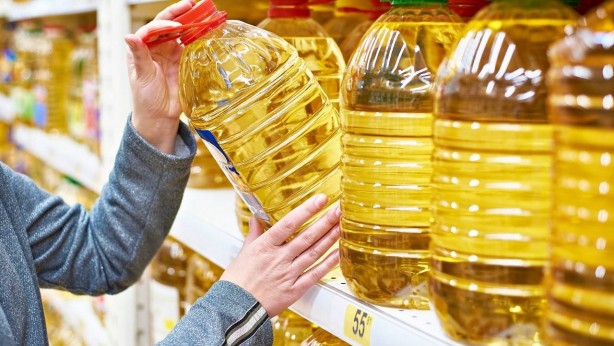 Foto - Herkes o marketin kapısında kuyruk olacak! İndirimi yakalayan evine stoklayacak: 4 litrelik ayçiçek yağını bakın kaça satıyorlar