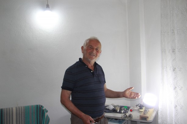 Foto - Herkes ona 'olmaz, yapamazsın' dedi ama emekli imam yaptı! İşte sudan bedava elektrik