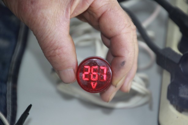 Foto - Herkes ona 'olmaz, yapamazsın' dedi ama emekli imam yaptı! İşte sudan bedava elektrik