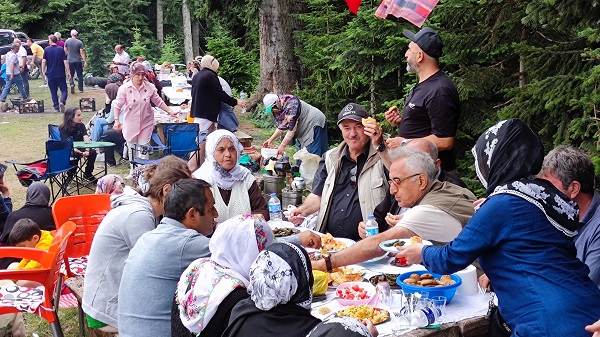 Foto - Herkes oraya akın etti! 207 yıllık gelenek o ilimizde sürüyor