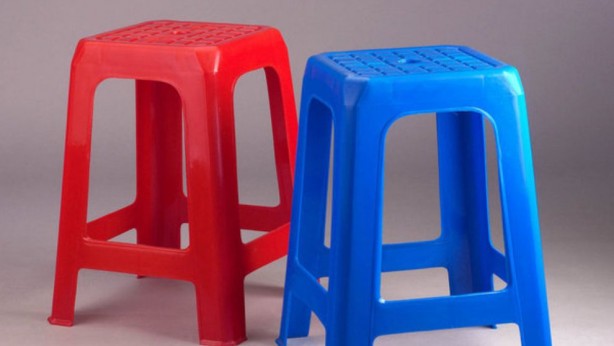 Foto - Herkes oturuyor, ama kimse bilmiyordu! Taburelerin ortasındaki delik meğer öyle bir işe yarıyormuş ki… 