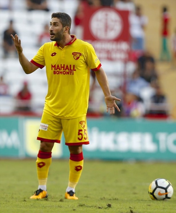 Foto - Herkes şaşırdı! Feghouli'nin yeni mesleği...