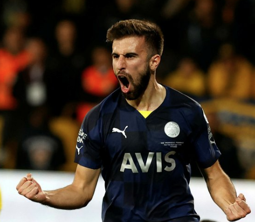 Foto - Herkes şaşkın: Dünyayı titretecek gelişmeyi duyurdular… İşte Süper Lig’in el yakan futbolcuları…