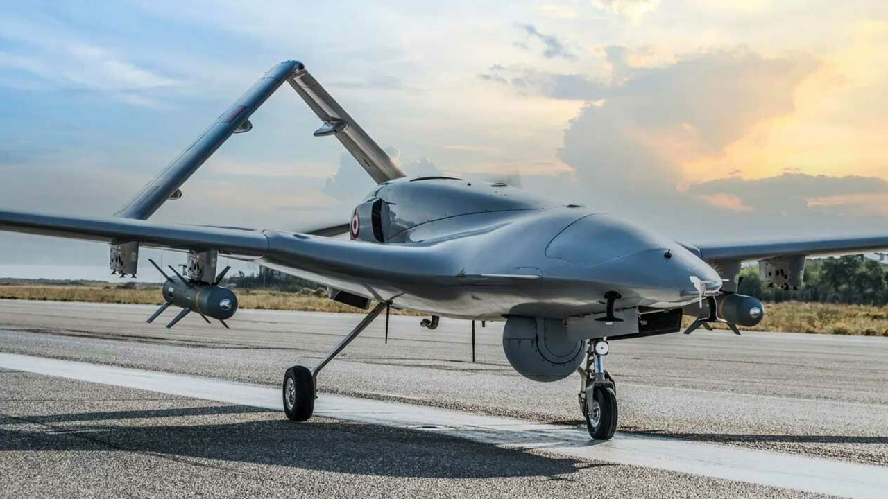 Foto - Herkes şaşkın! Polonya elindeki Bayraktar TB2 SİHA'ları İncirlik Üssüne gönderiyor