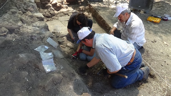 Foto - Herkes şaşkın! Toprağın altından bin 700 yıllık villa çıktı