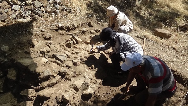 Foto - Herkes şaşkın! Toprağın altından bin 700 yıllık villa çıktı
