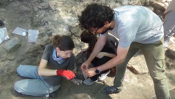 Foto - Herkes şaşkın! Toprağın altından bin 700 yıllık villa çıktı