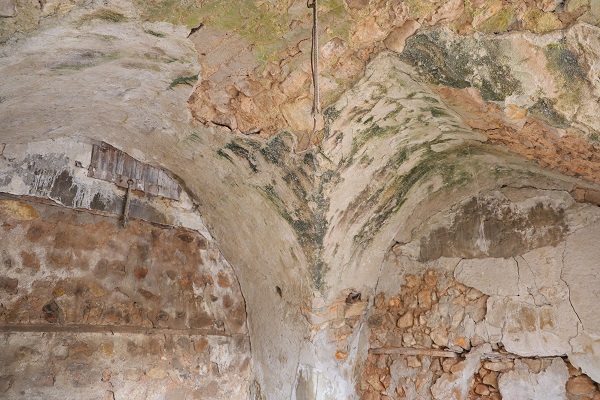 Foto - Herkes şaşkın! Yıkılan binanın altından tarih çıktı