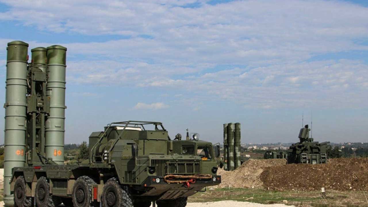 Herkes şokta! Azerbaycan uçağını S-400'ler mi düşürdü? 