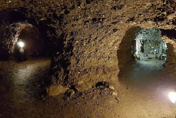 Foto - Herkes şokta! Gizli tünel öyle bir yerde bulundu ki!