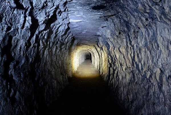 Foto - Herkes şokta! Gizli tünel öyle bir yerde bulundu ki!