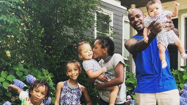 Foto - Herkes şokta! Ünlü oyuncu ile üç çocuğu, trafik kazasında hayatını kaybetti