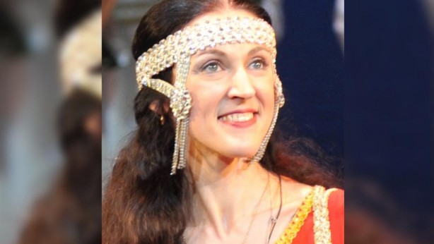 Foto - Herkes şokta! Ünlü sanatçı, sahnede korkunç şekilde can verdi