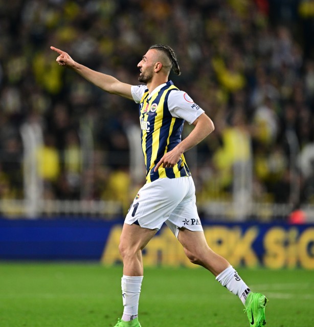 Foto - Herkes Tadic, Krunic, Zajcı konuşurken yıldız ismi yerin dibine soktu: Ukalalık yapma, haddini bil