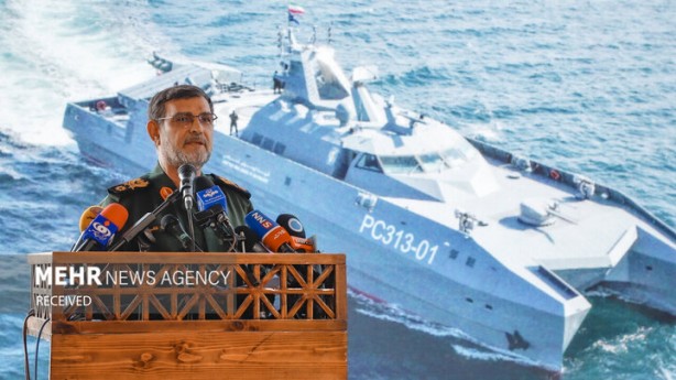 Foto - Herkes tedirgin! İran yeni savaş gemisini dünyaya tanıttı