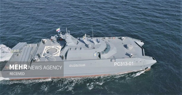 Foto - Herkes tedirgin! İran yeni savaş gemisini dünyaya tanıttı