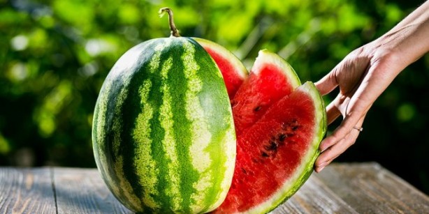 Foto - Herkes tüketiyor! Karpuz çekirdeğini yemek sağlıklı mı? İşte cevabı...